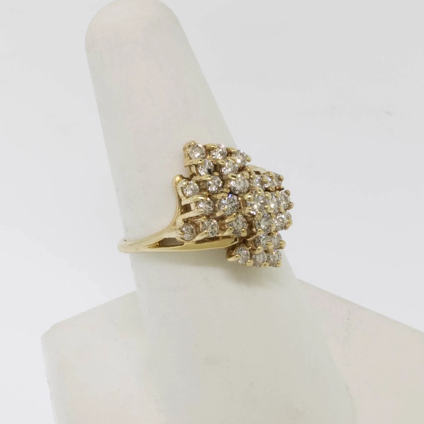 14K Yellow Gold Diamond Cluster Ring 1 CT TW (Size 7-3/8) (Estate Jewelry)