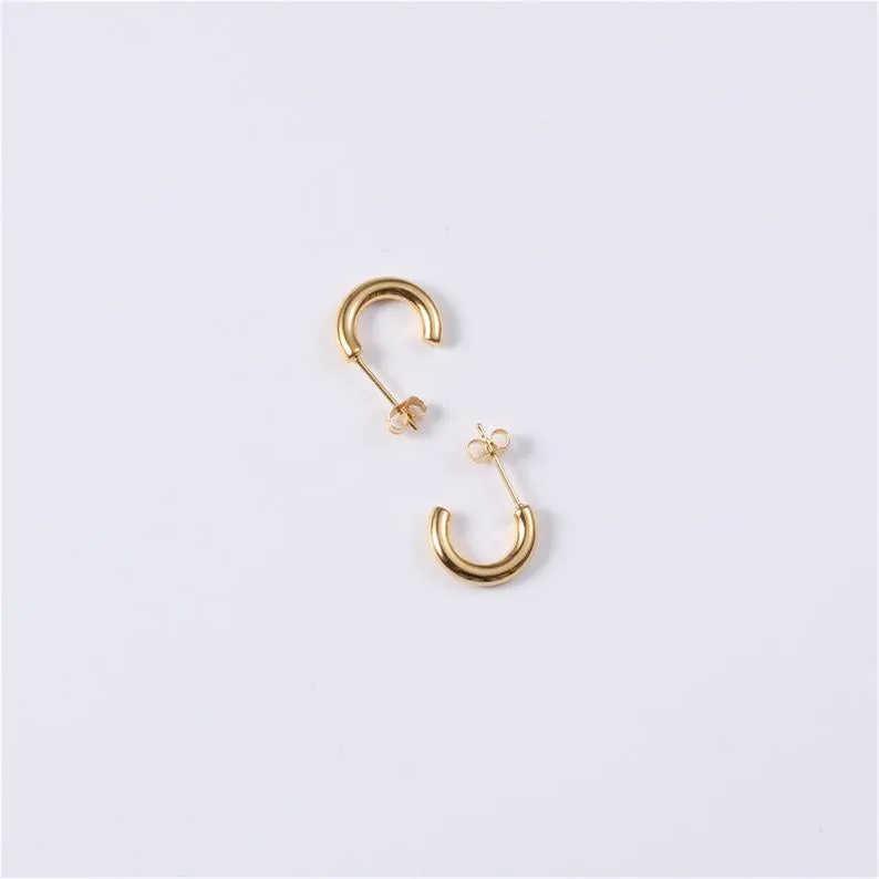 18K Gold-Filled Open Stud Earrings