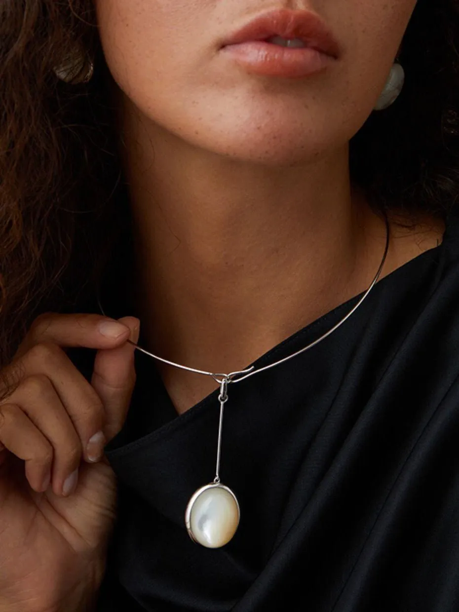 925 Silver Minimalist White Mother of Pearl Pendant Collar