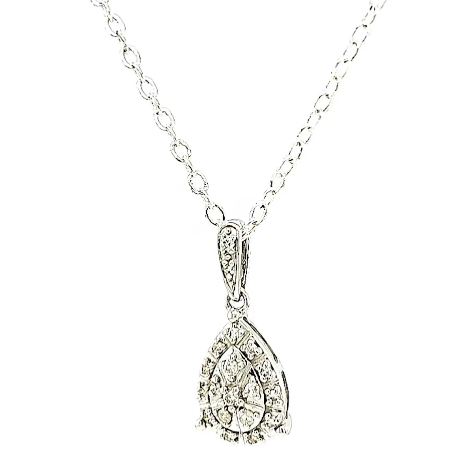 9ct White Gold Round Brilliant Cut 0.10 CARAT tw of Diamonds Pendant