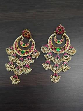 Gleaming Kundan Earring Set