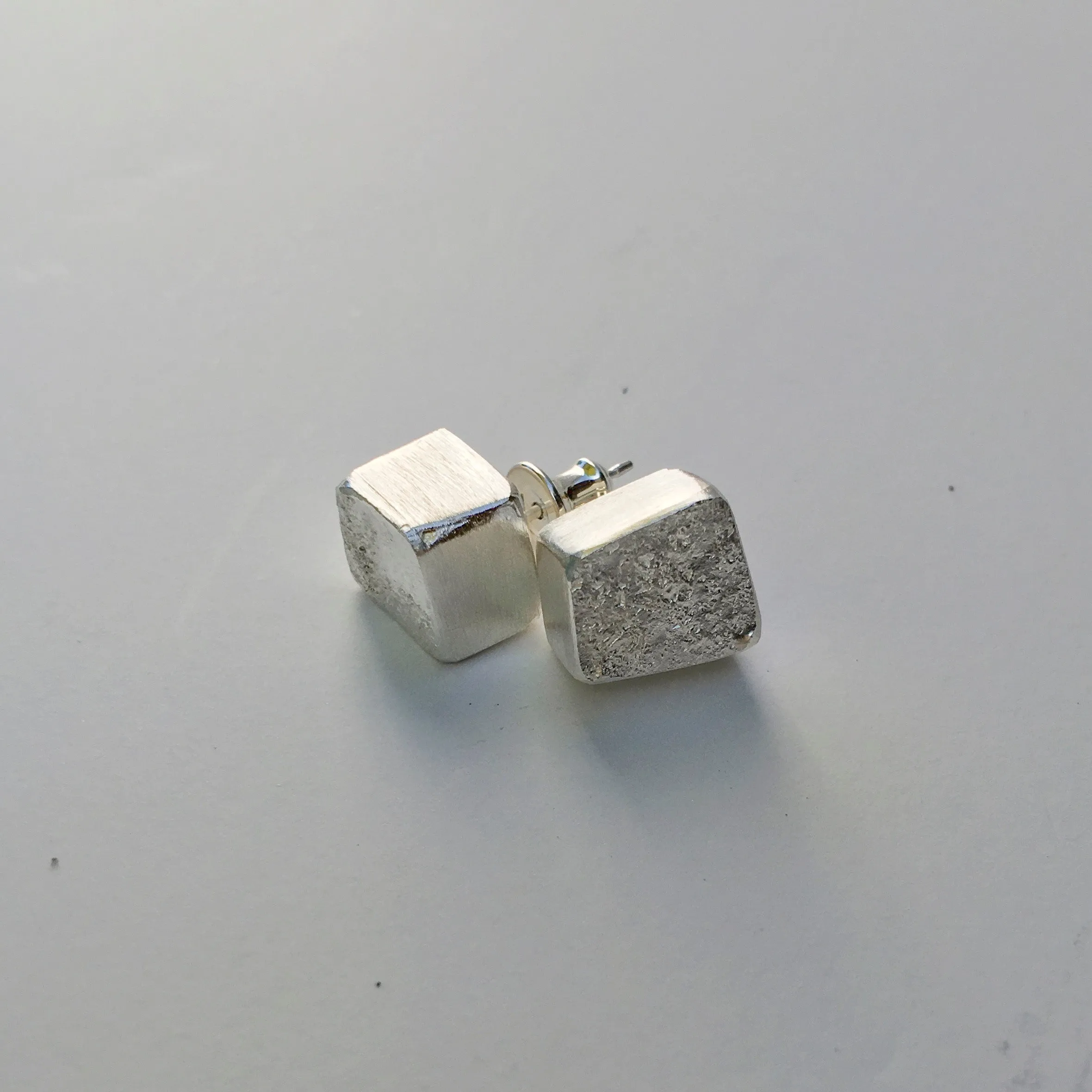 Silver Reticulated Face Cube Earrings