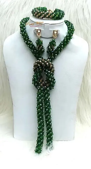 Simple Green and Gold 1 Layer Necklace Set by PrestigeApplause - Versatile Jewelry for Any Style