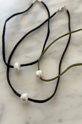 Single Pearl on Leather Necklace