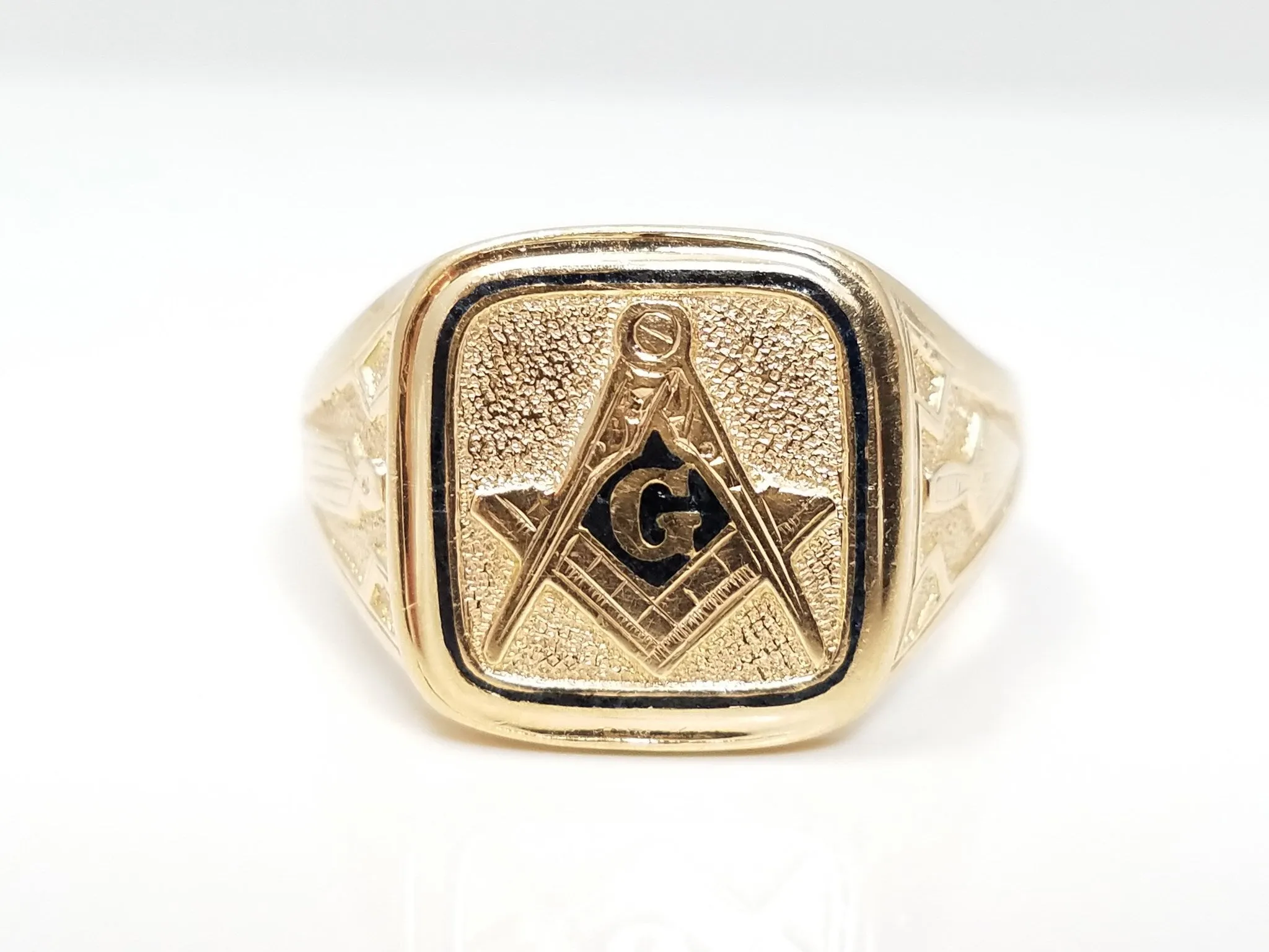 Vintage 14k Solid Gold Men's Masonic Ring