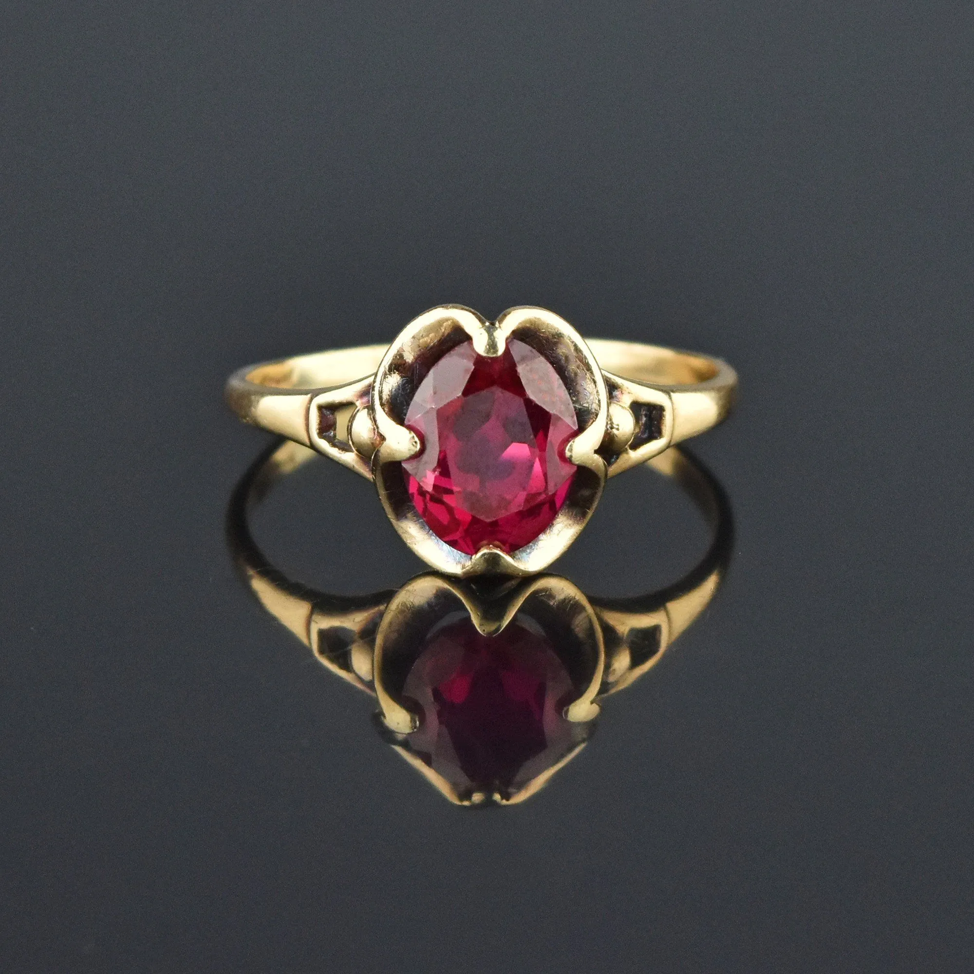 Vintage Retro Gold Buttercup Ruby Ring, Sz 11